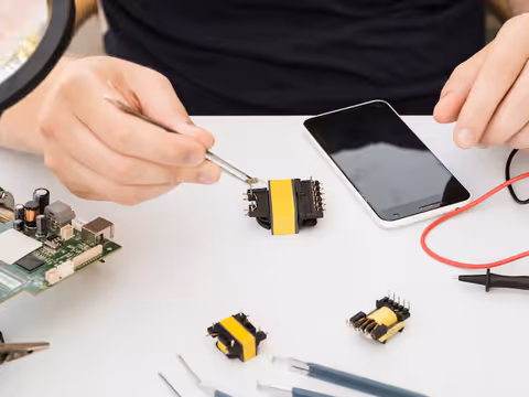 Semiconductors in Smartphones: A Complete Guide to How Modern Mobile Technology Works